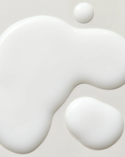 Solāre™ Milky Glow Essence